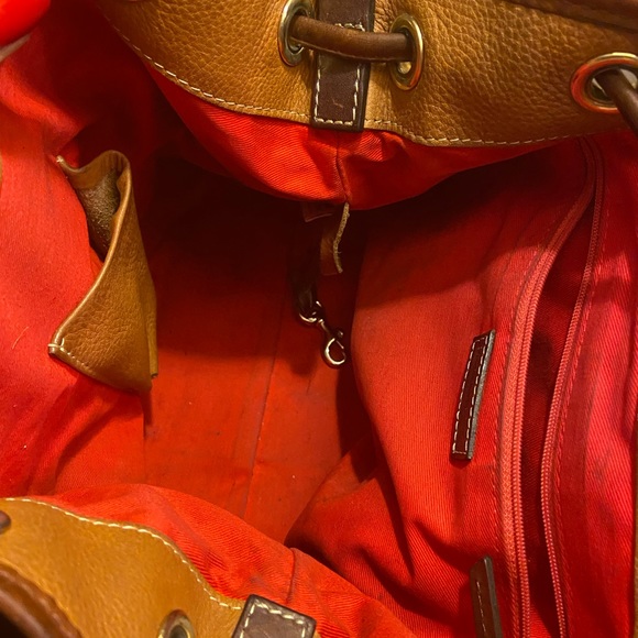 Dooney and Bourke - Picture 4 of 5